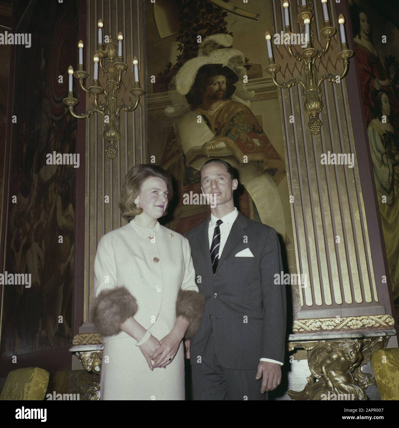 Prinzessin Irene und ihre Verlobte Carel Hugo Datum: 11. Februar 1964 Ort: Den Haag, Süd-Holland Schlüsselwörter: Königshaus, Prinzessinnen, Engagements persönlicher Name: Bourbon-Parma Carlos Hugo De, Irene, Prinzessin Stockfoto