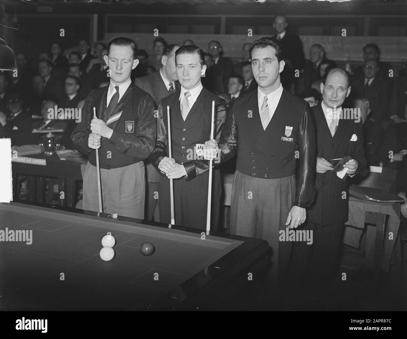 Billardweltmeisterschaften in Waalwijk Datum: 11. Januar 1951 Ort: Noord-brabant, Waalwijk Schlagwörter: Billardweltmeisterschaften Stockfoto