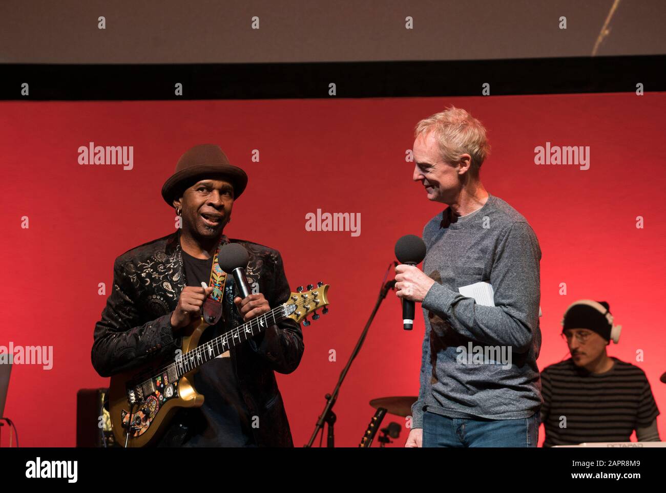 Vernon Reid, ein britisch-amerikanischer Gitarrist und Songwriter, schrieb Musik, die zwei der Filme in der diesjährigen Silent Films/Live Music fe begleitete Stockfoto