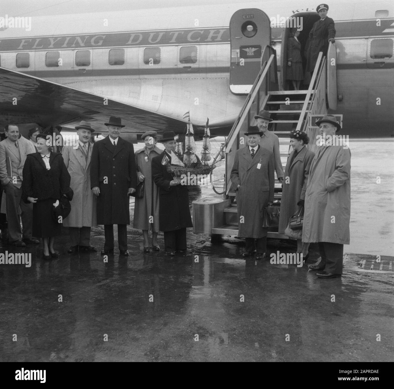 Niederländische Delegation in Südafrika (Jan van Riebeekfeesten) Datum: 25. März 1952 Stichworte: Delegation, Flugzeug Stockfoto