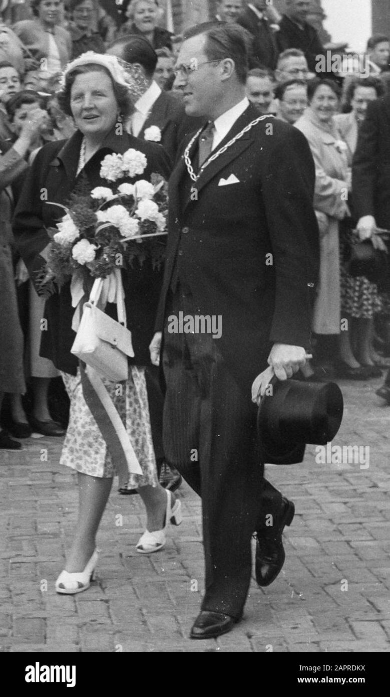 Königlicher Besuch in Noord-Holland Alkmaar Datum: 20. Juni 1952 Ort: Alkmaar, Noord-Holland Schlüsselwörter: Besuche Stockfoto