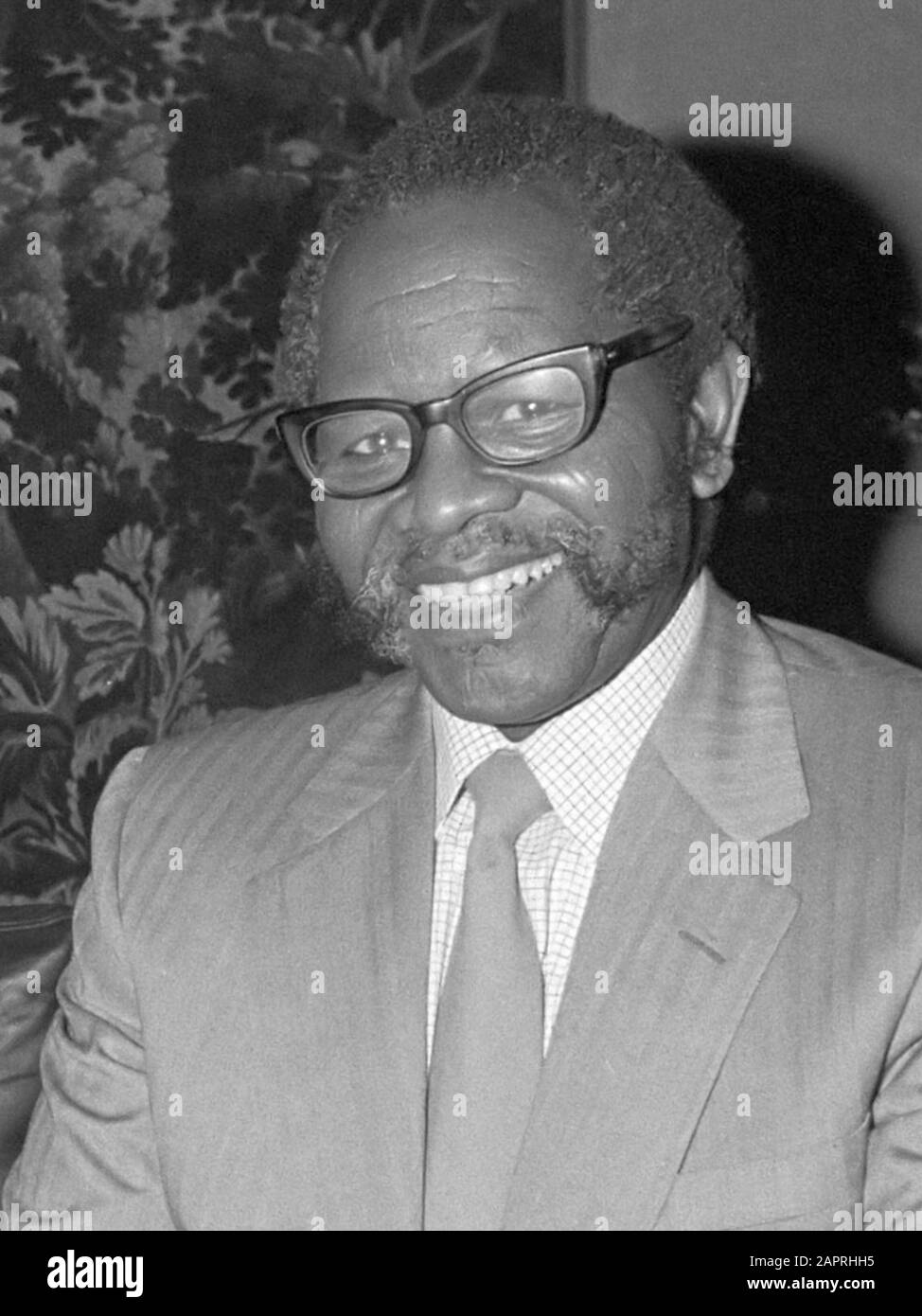 Premier Van Agt (CDA) heeft Oliver Tambo, voorzitter van het African National Congress, ontvangen in het Catshuis 19. Oktober 1981 Stockfoto