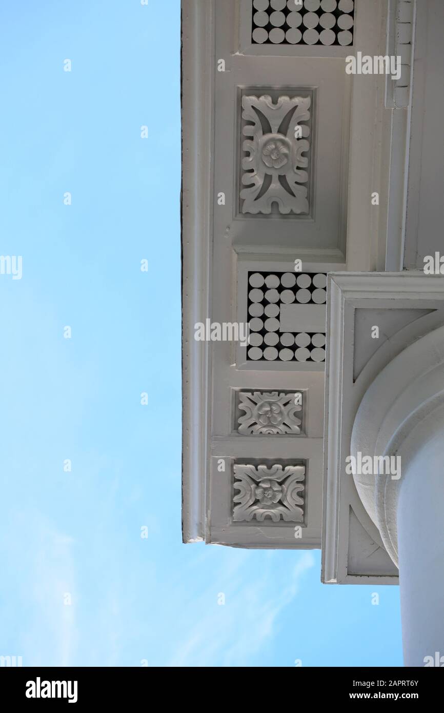 Kunstvolle Details An Einem Alten Südlichen Gebäude Stockfoto