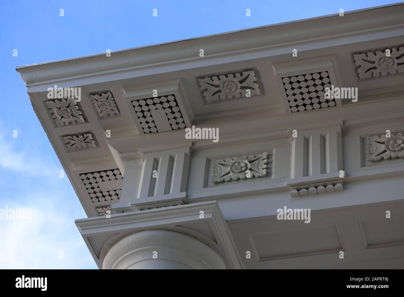 Kunstvolle Details An Einem Alten Südlichen Gebäude Stockfoto