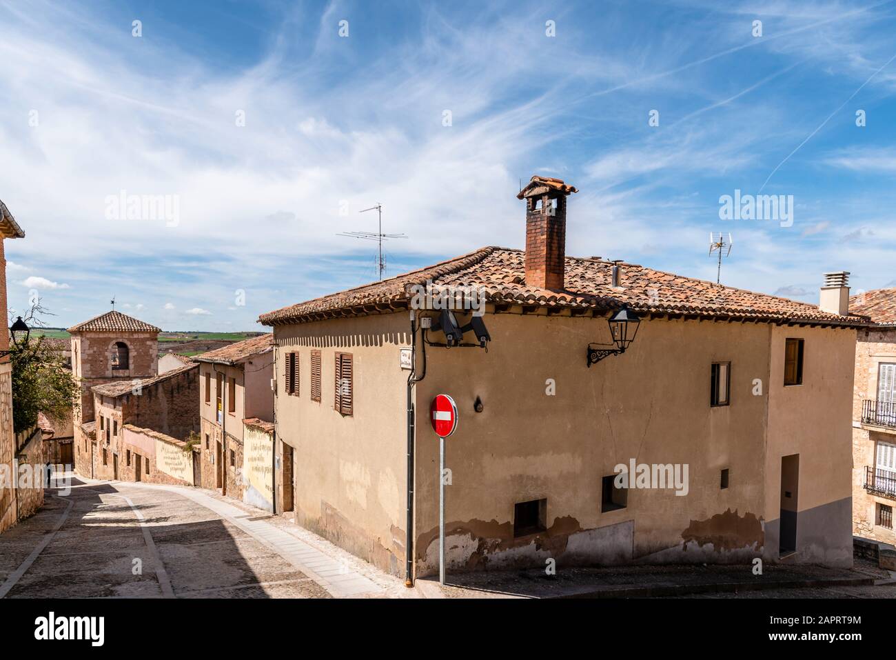 Malerische Aussicht auf die alte mittelalterliche Stadt Lerma in Burgos, Kastilien und Leon Stockfoto