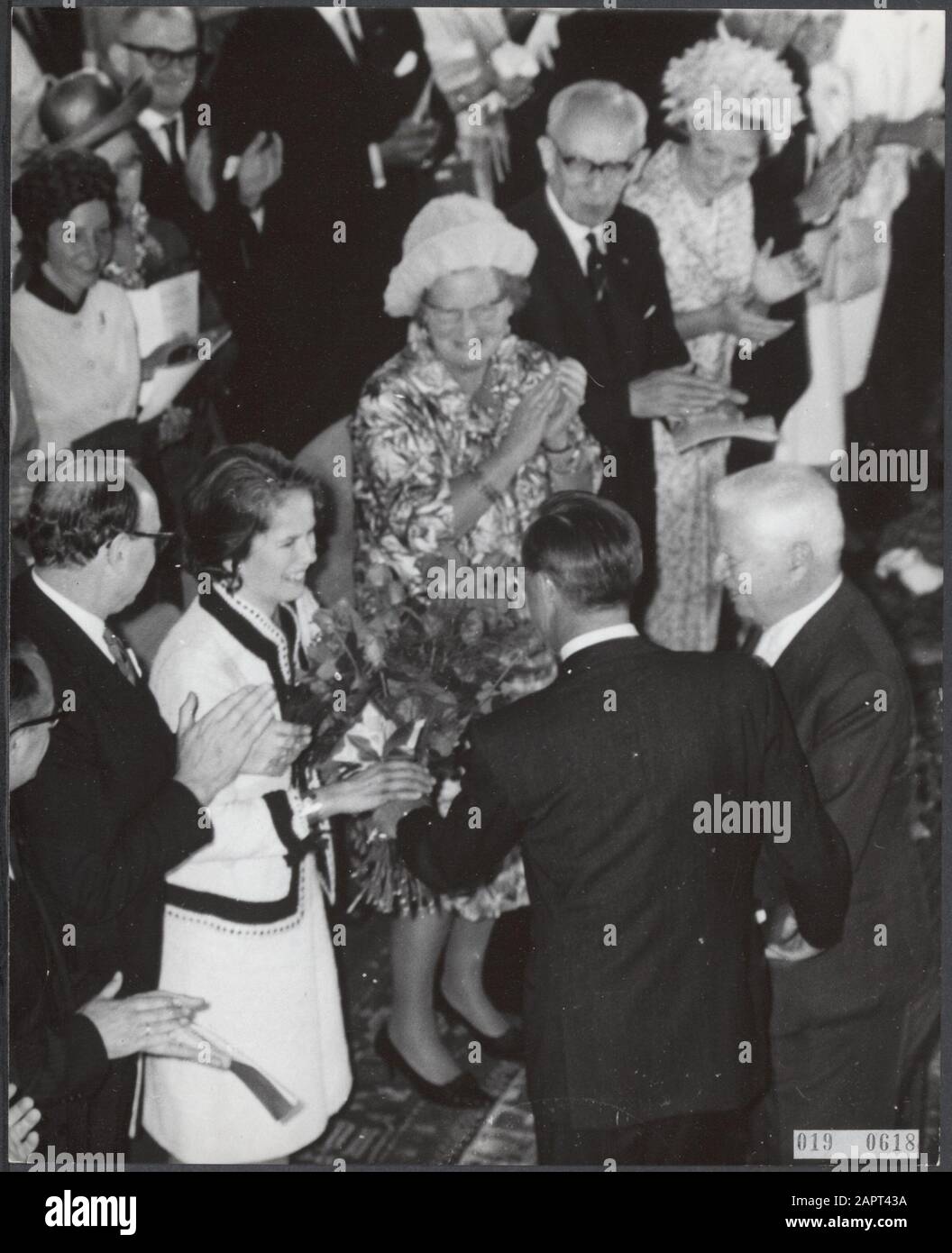 Serie 019-0618, 019-0619; Bernhard, Prinz; Chaplin, Charlie; Chaplin-O Neill Oona; Erasmus-Preis; Juliana, Königin; Schauspieler; Königinnen; Königshaus; Auszeichnungen; Fürsten; Prinzessinnen; Schauspieler; Schauspieler; Stockfoto