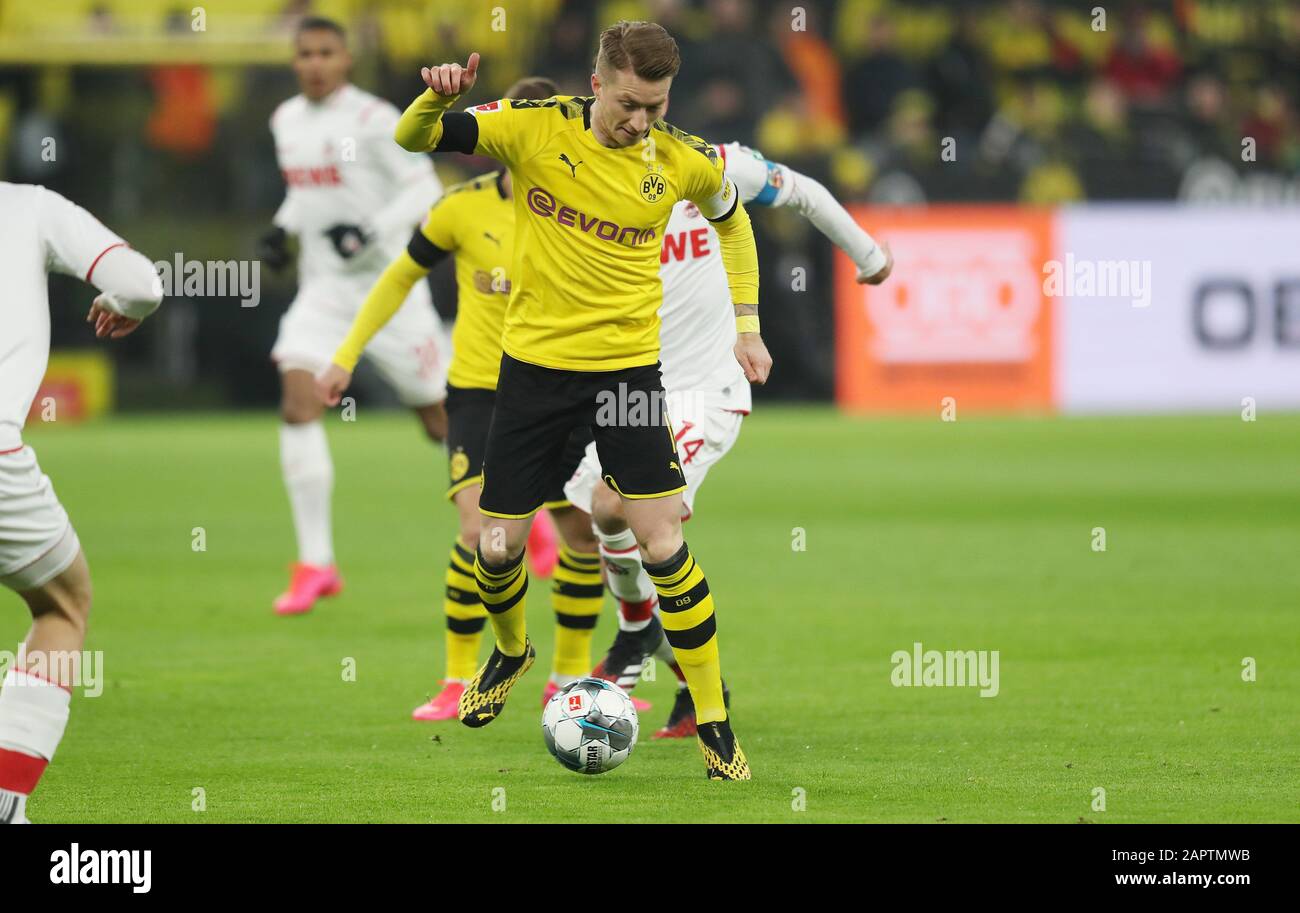 Dortmund, Deutschland. Januar 2020. Firo: 24.01.2020 Fußball, 2019/2020 1.Bundesliga: BVB Borussia Dortmund - 1.FC Köln, Köln Marco Reus weltweite Nutzung Credit: Dpa / Alamy Live News Stockfoto