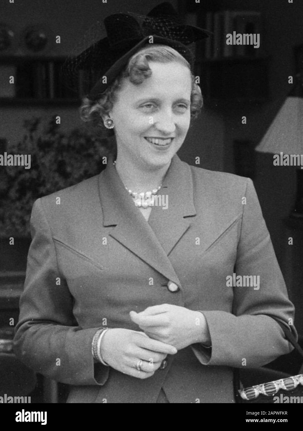 Besuchen Sie Margaret Truman [Tochter des amerikanischen präsidenten und Sängers] in Soestdijk.; Stockfoto