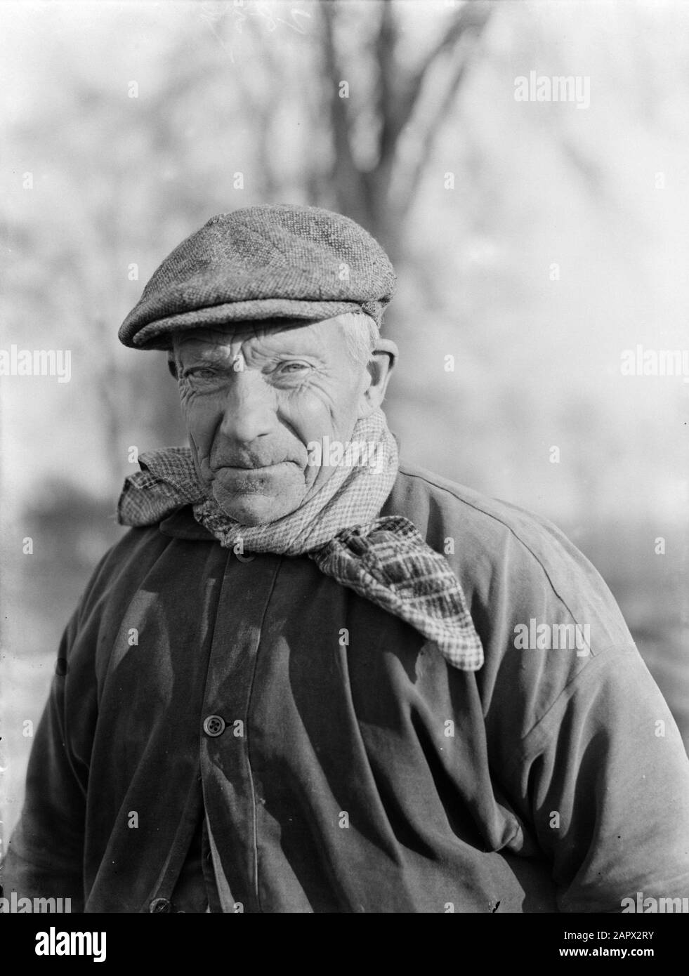 Reportage Adler Porträt des Landwirts G. Gebuys von Bovenkerk Datum: 1933 Ort: Bovenkerk Stichwörter: Bauern, Porträts Personenname: Gebuys, G. Stockfoto