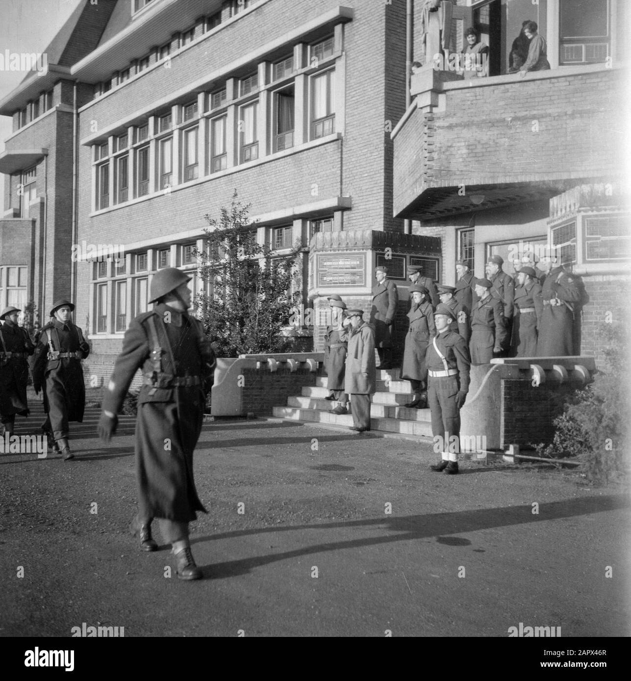 Königshaus Prinz Bernhard beim Start eines Filés Datum: Undatierte Stichwörter: Defilés, Militärpersonname: Bernhard (Fürst Niederlande) Stockfoto