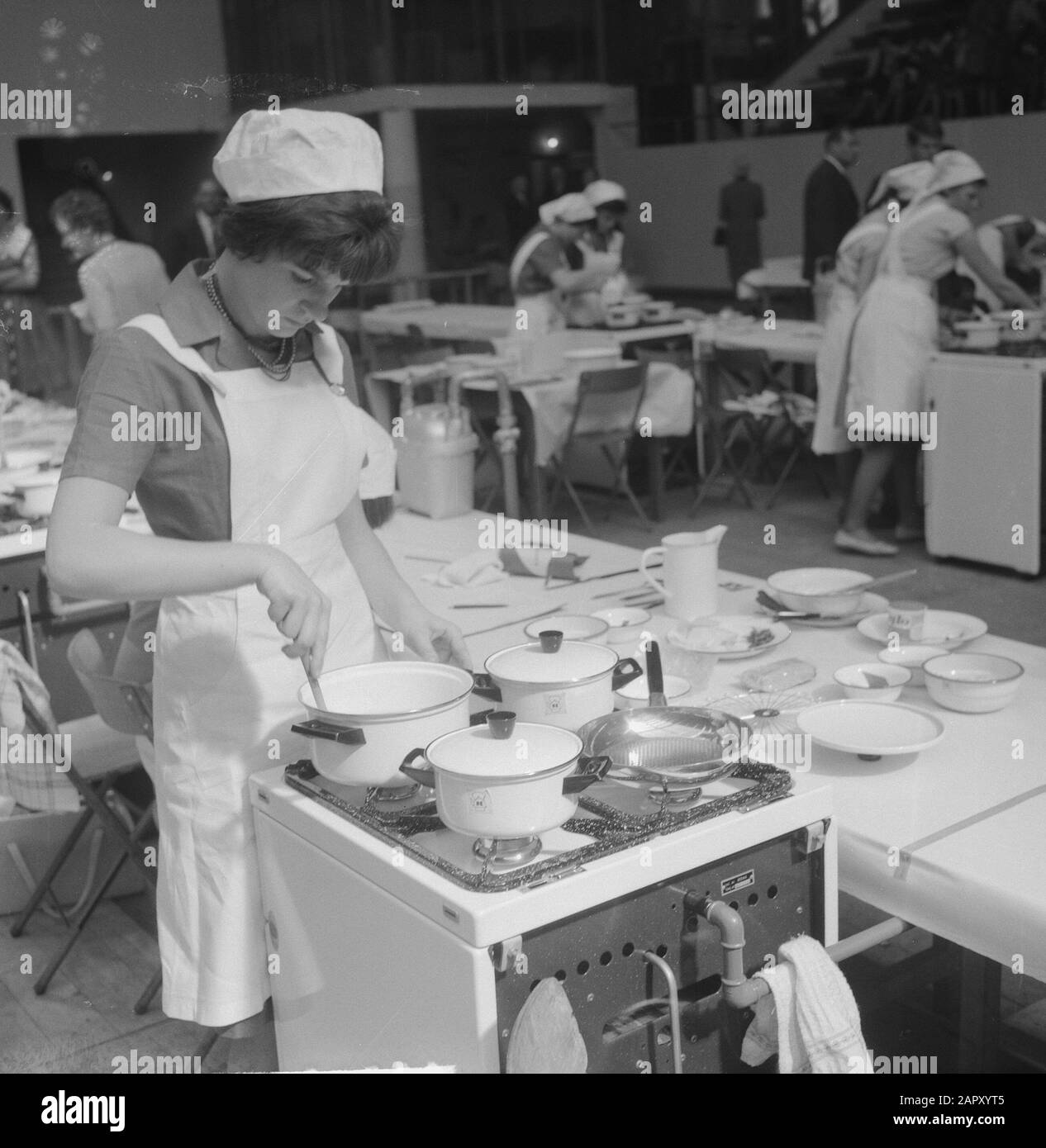 Kochwettkämpfe in Den Haag Datum: 4. Mai 1961 Ort: Den Haag, Zuid-Holland Stockfoto