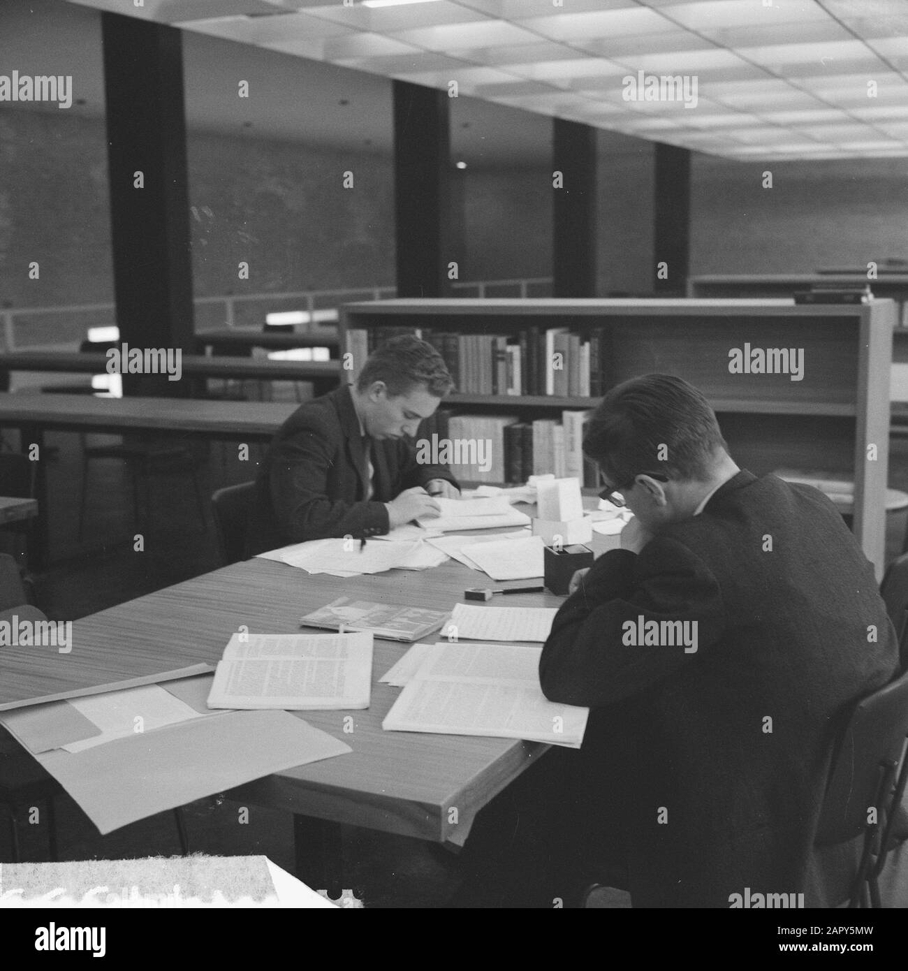 R.K. ECONOMISCHE Hogeschool in Tilburg Datum: 9. November 1962 Ort: Noord-brabant, Tilburg Schlüsselwörter: Schulen Stockfoto
