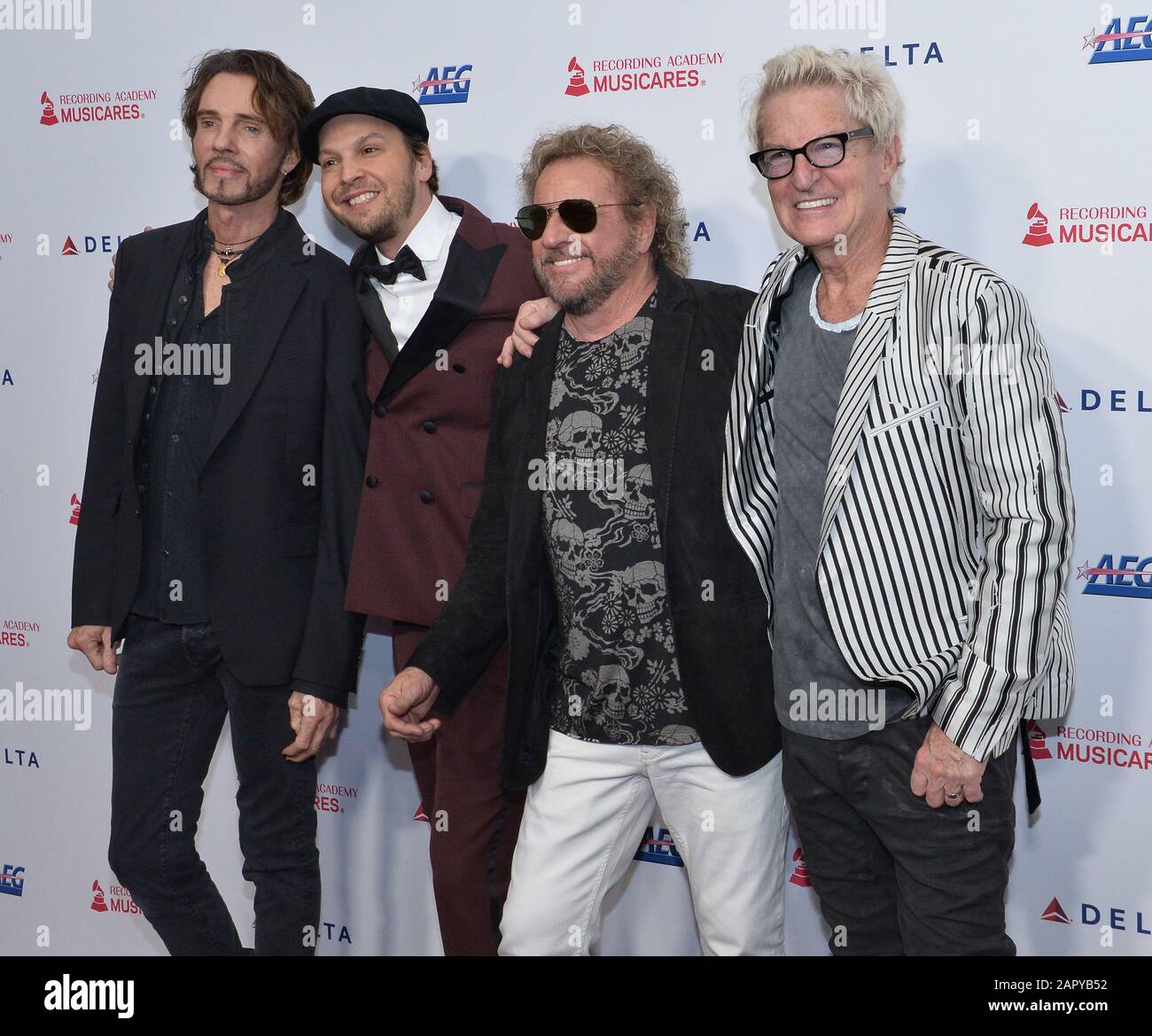 Los Angeles, USA. Januar 2020. (L-R) Rick Springfield, Gavin DeGraw, Sammy Hagar und Kevin Cronin von der Band The REO Speedwagon kommen für die MusiCares Person of the Year Gala, die Aerosmith am Freitag, 24. Januar 2020, im Los Angeles Convention Center in Los Angeles ehrt. Foto von Jim Ruymen/UPI Credit: UPI/Alamy Live News Stockfoto