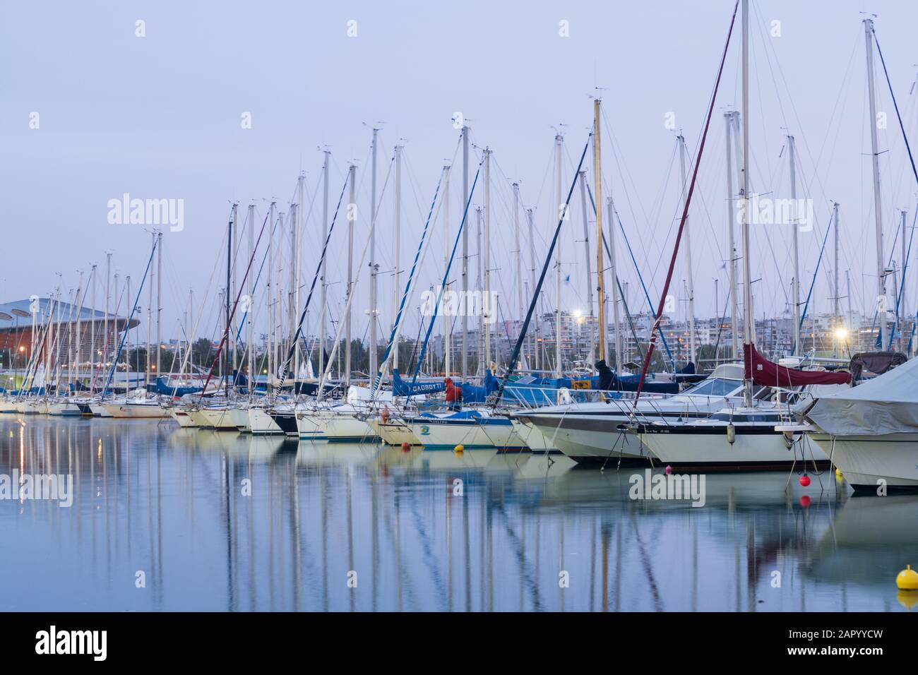 Athen, Griechenland - Dec 21, 2019: Marina von Flisvos in Athen, Griechenland Stockfoto