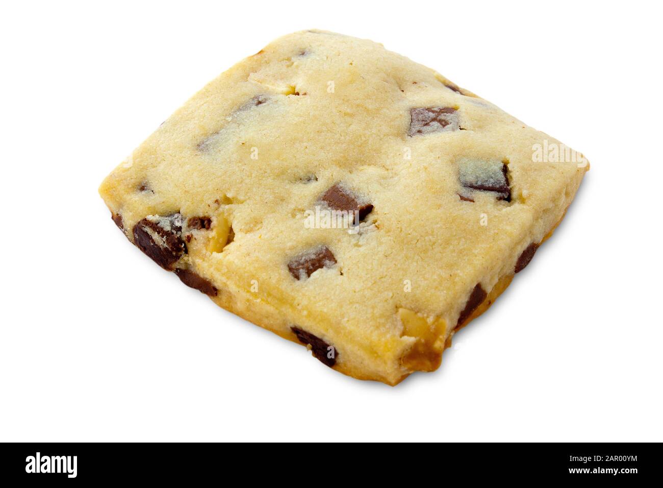 Shortbread mit Schokoladenchips und Fudge auf isoliertem weißem Hintergrund Stockfoto