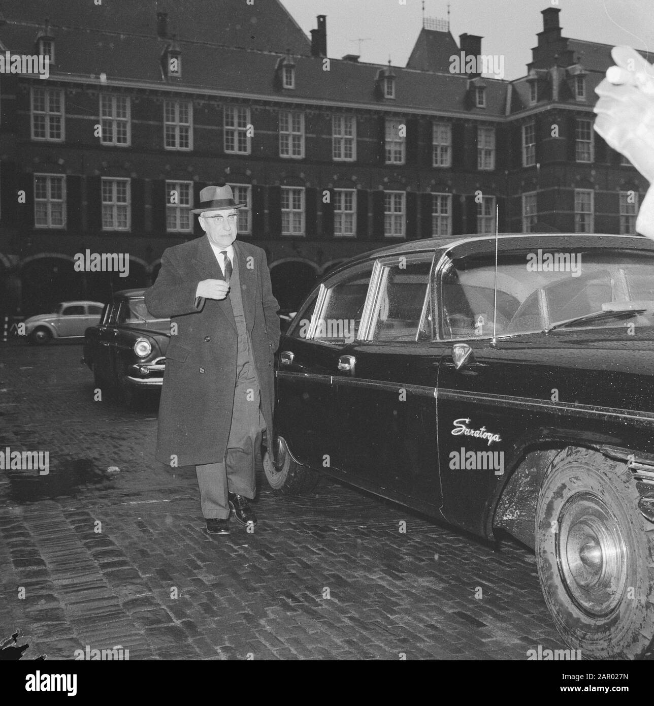 Informieren Sie das Haus über den Angriff Indonesiens. Ankunftsminister Präsident de Quay Datum: 19. Januar 1962 Ort: Indonesien Schlüsselwörter: Intelligenz, Ankunft persönlicher Name: Kai, Jan de Stockfoto