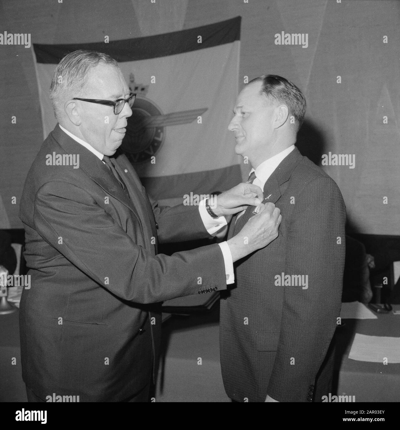 Preisverleihung am KNVVL Datum: 19. Mai 1962 Schlagwörter: Preisverleihung Personenname: KNVVL Stockfoto