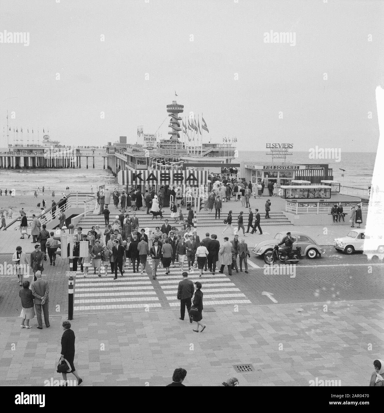 Whitsun Print am Pier in Scheveningen Datum: 11. Juni 1962 Standort: Scheveningen, Zuid-Holland Stockfoto