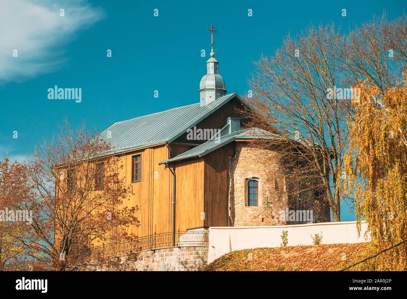 Grodno, Weißrussland. Kalozha-Kirche Im Sonnigen Herbsttag. Kirche von Sts. Boris und Gleb. Stockfoto