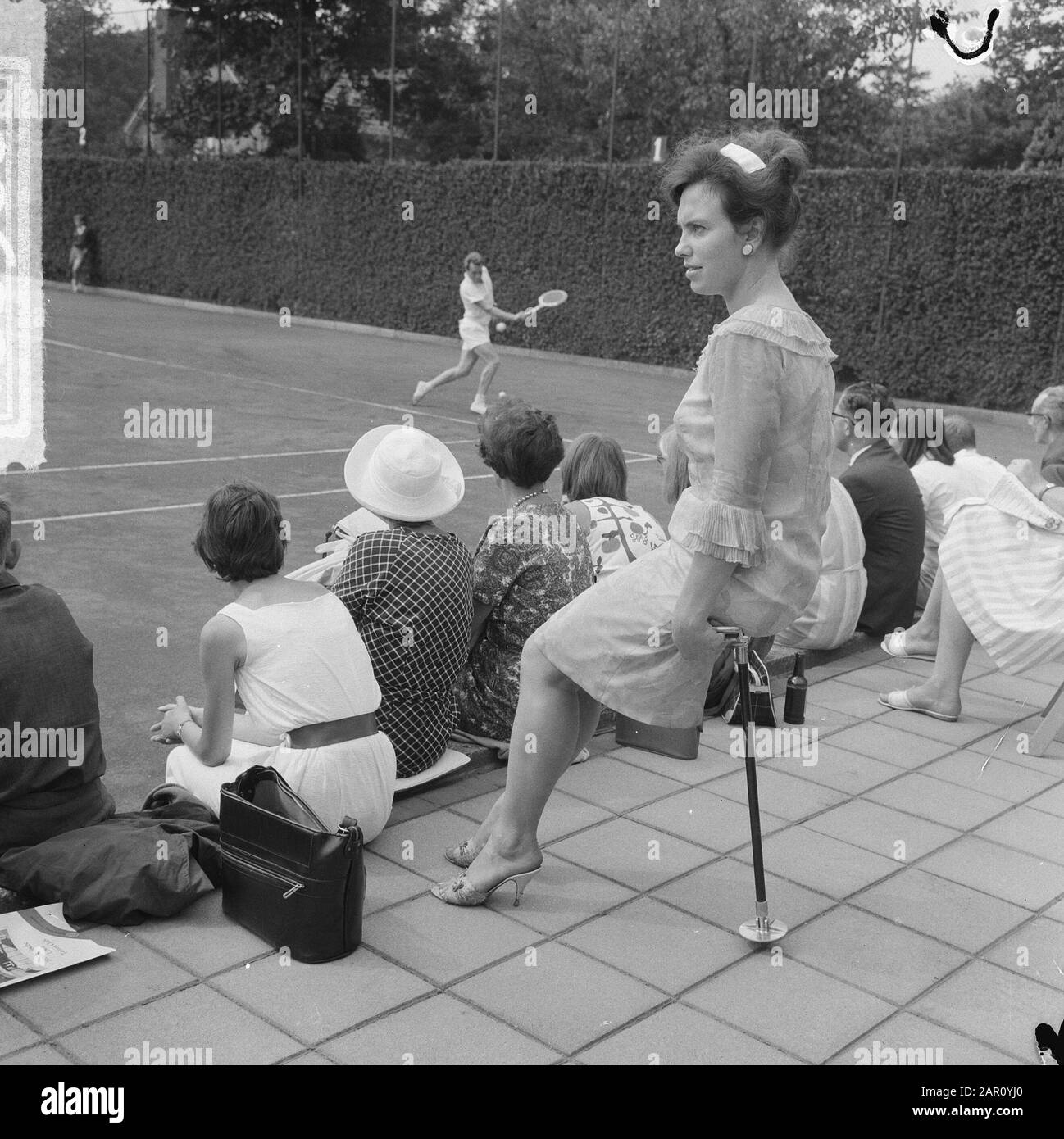 Internationale Tennisweltmeisterschaften 1964 in Hilversum, Erik Dillen (USA) in Aktion Datum: 20. Juli 1964 Ort: Hilversum, Noord-Holland Schlüsselwörter: Tennisname: Dill, Erik Stockfoto