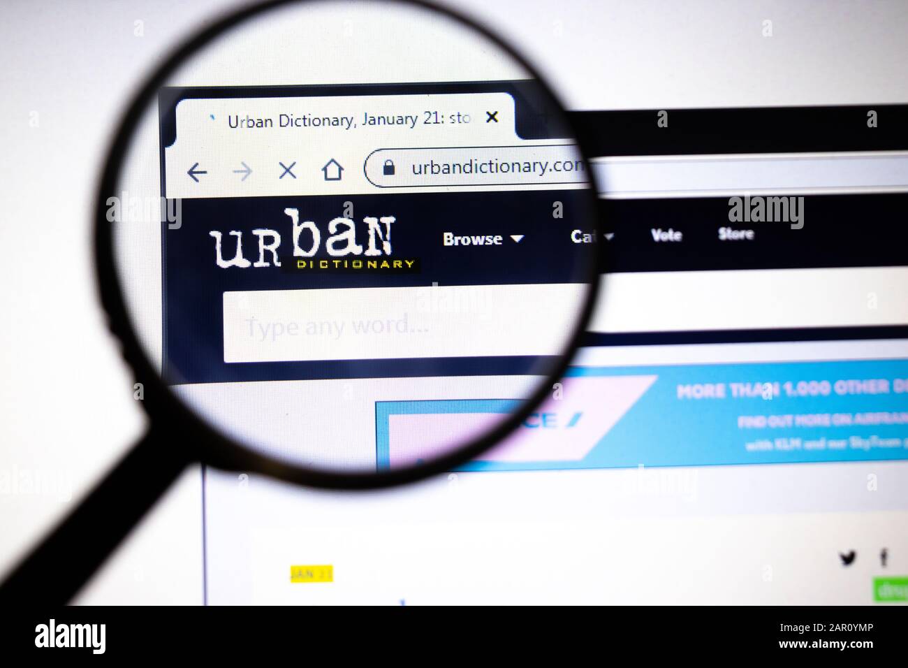 Los Angeles, Kalifornien, USA - 23. Januar 2020: Website des Urban Dictionary. Urbandictionary.com Logo auf dem Bildschirm, Bildmaterial Stockfoto
