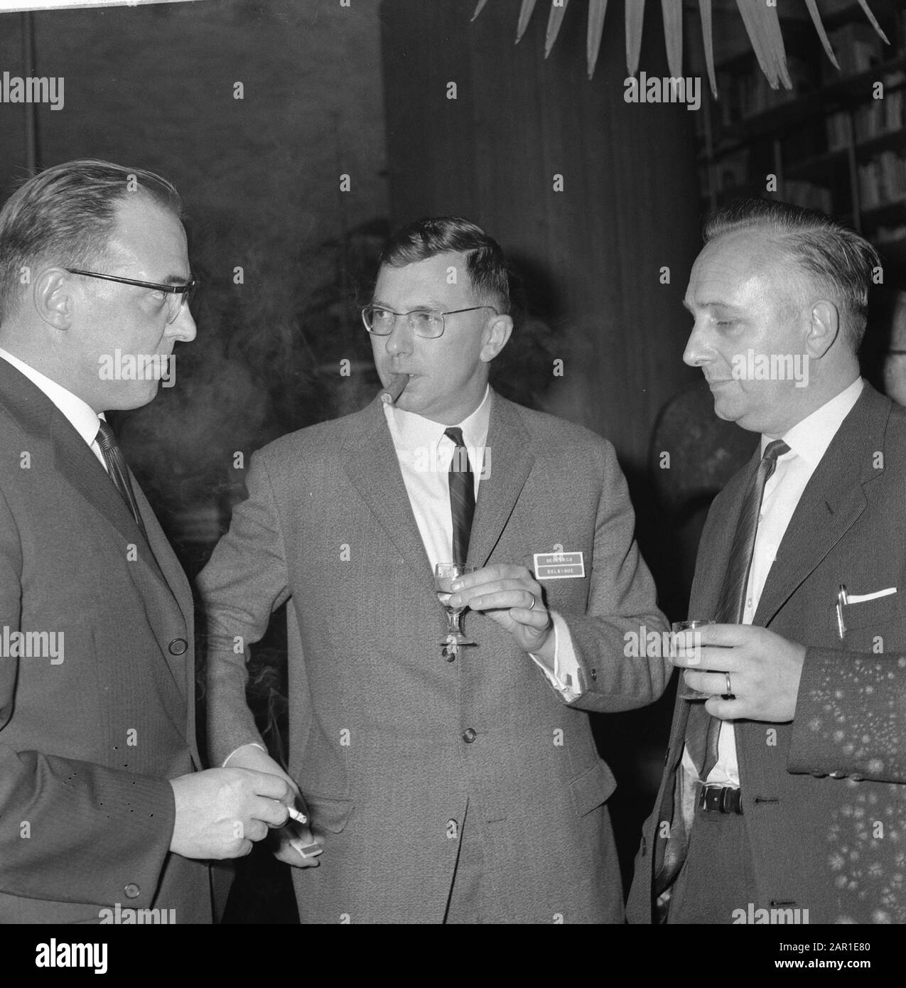 Abtretung Rijkspostspaarbank Datum: 30. September 1965 Stichwörter: Banks Institutionenname: Rijkspostspaarbank Stockfoto