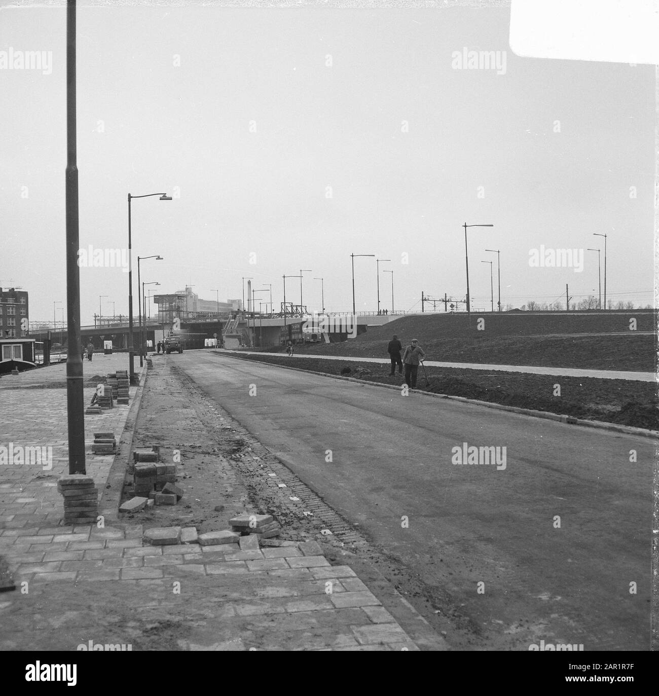 Neue Autobahn Rotterdam-Schiedam, Unterführung Beukelszug Datum: 4. april 1966 Standort: Rotterdam, Schiedam Stichwörter: Autobahnen Stockfoto