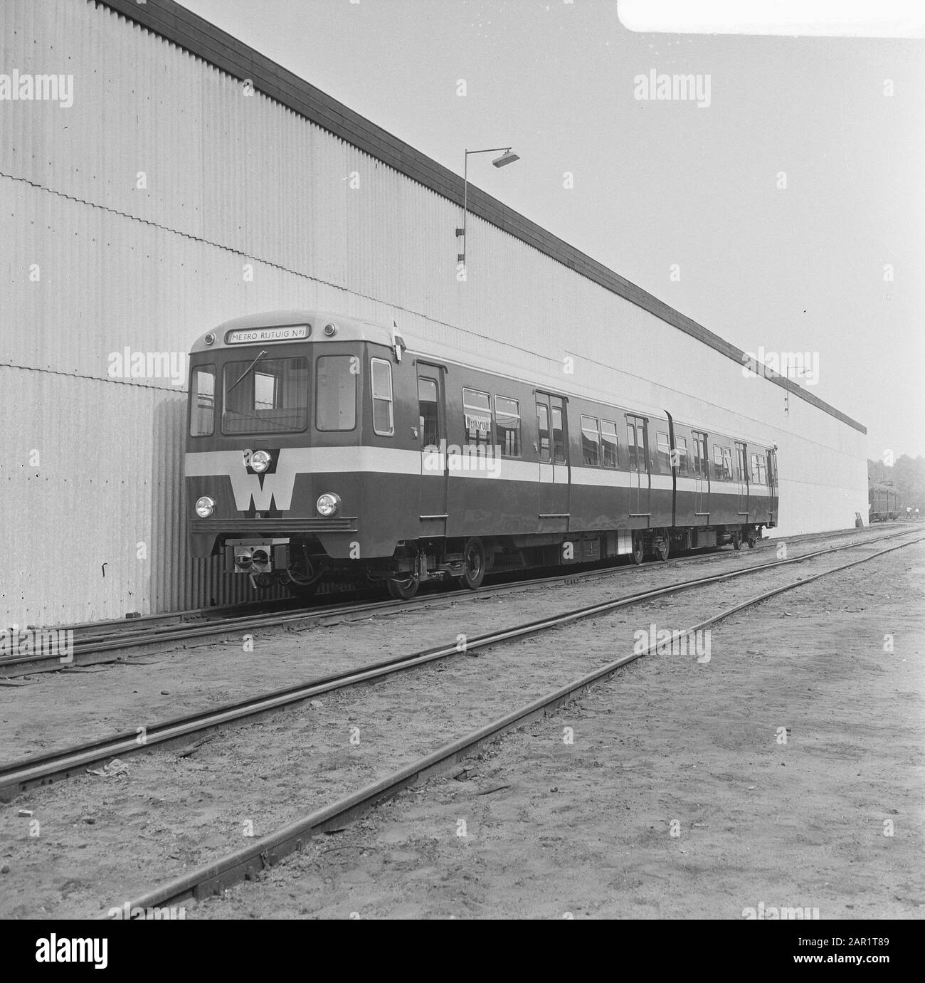 Erste U-Bahn für Rotterdam bereit Datum: 17. Mai 1966 Standort: Rotterdam, Zuid-Holland Stichwörter: Metro's Stockfoto