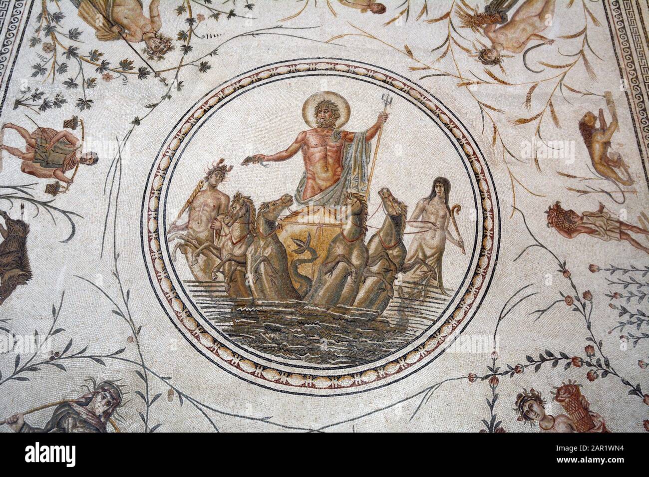 "Der Triumph des Neptun" ein altes römisches Mosaik aus La Chebba, Tunesien, 2. Jahrhundert nach Christus, ausgestellt im Bardo National Museum, Tunis, Tunesia. Stockfoto