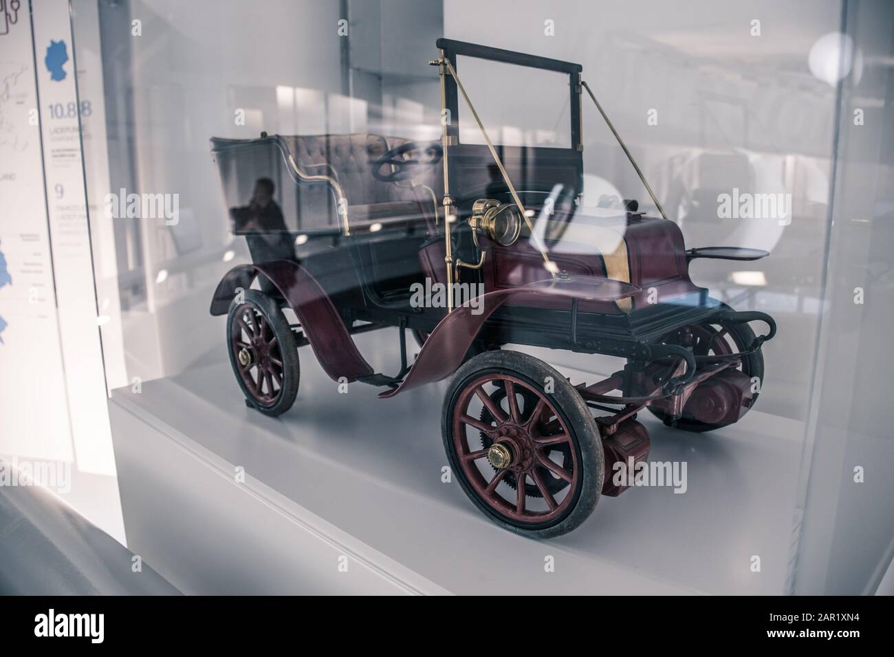 BMW i steht für eine gesunde und zukunftsorientierte Bedeutung der nachhaltigen premium Mobilität: Elektroantrieb, innovativen Material Stockfoto