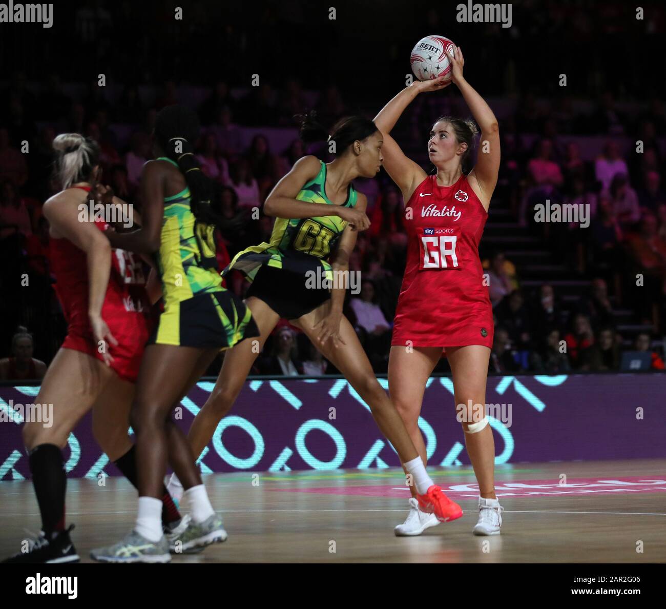 George Fisher von England Vitality Roses während des Vitality Netball Nations Cup Matches in Der Copper Box, London. Stockfoto