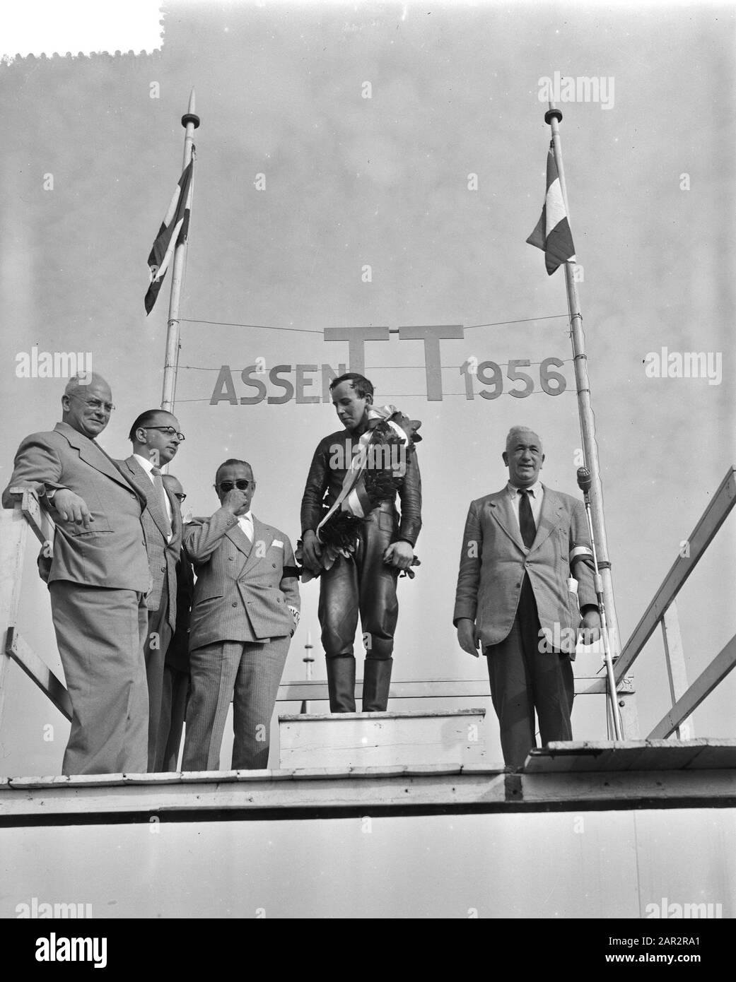 TT Assen 1956 John Surtees (UK) Gewinner 500cc Datum: 30. Juni 1956 Ort: Axes Schlagwörter: Motorsport Personenname: Surtees, John Institution Name: TT Stockfoto