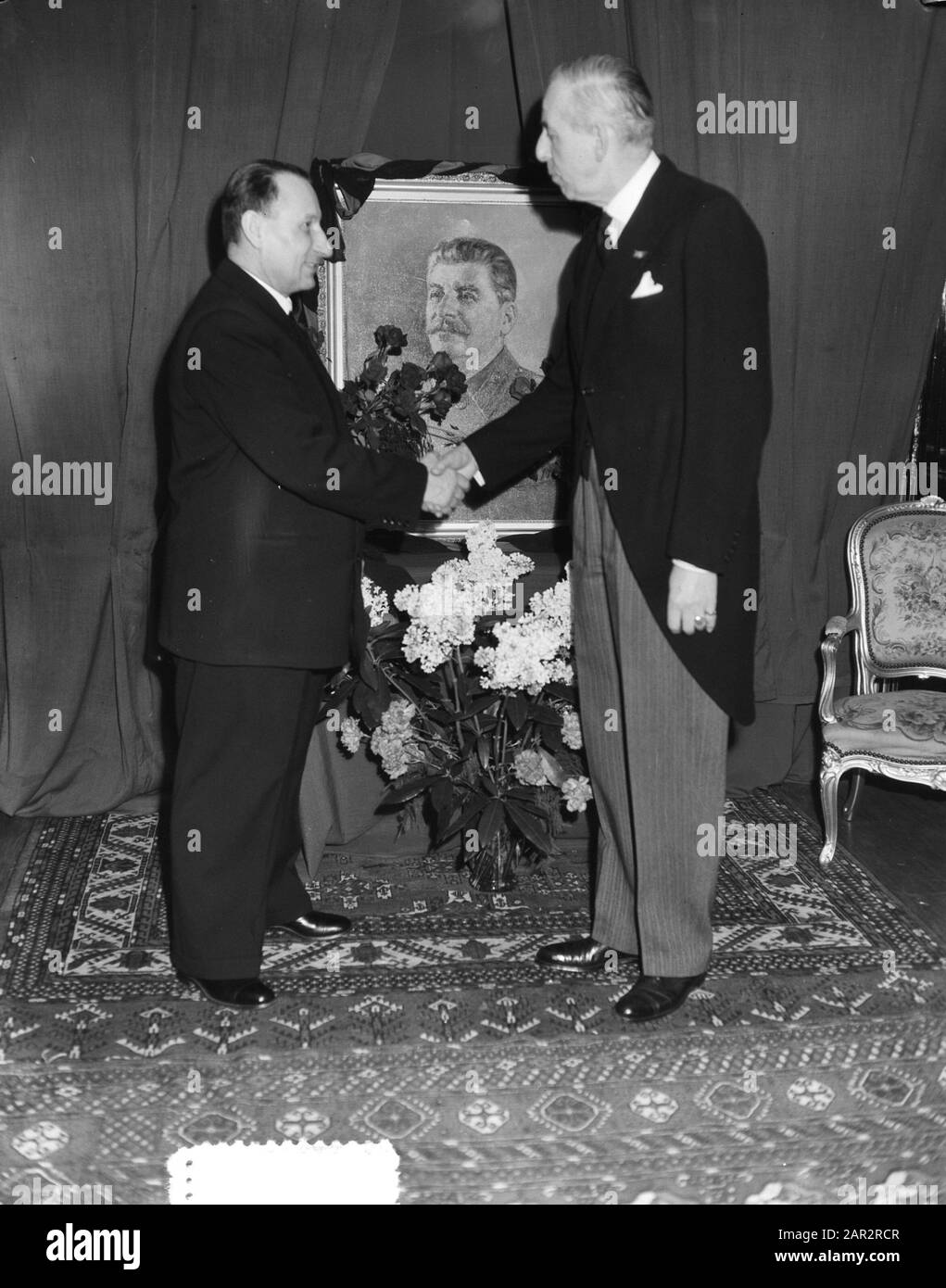 Russische Botschaft mit holländischem Beileid Datum: 6. März 1953 Schlüsselwörter: Angebote, Botschaften Stockfoto