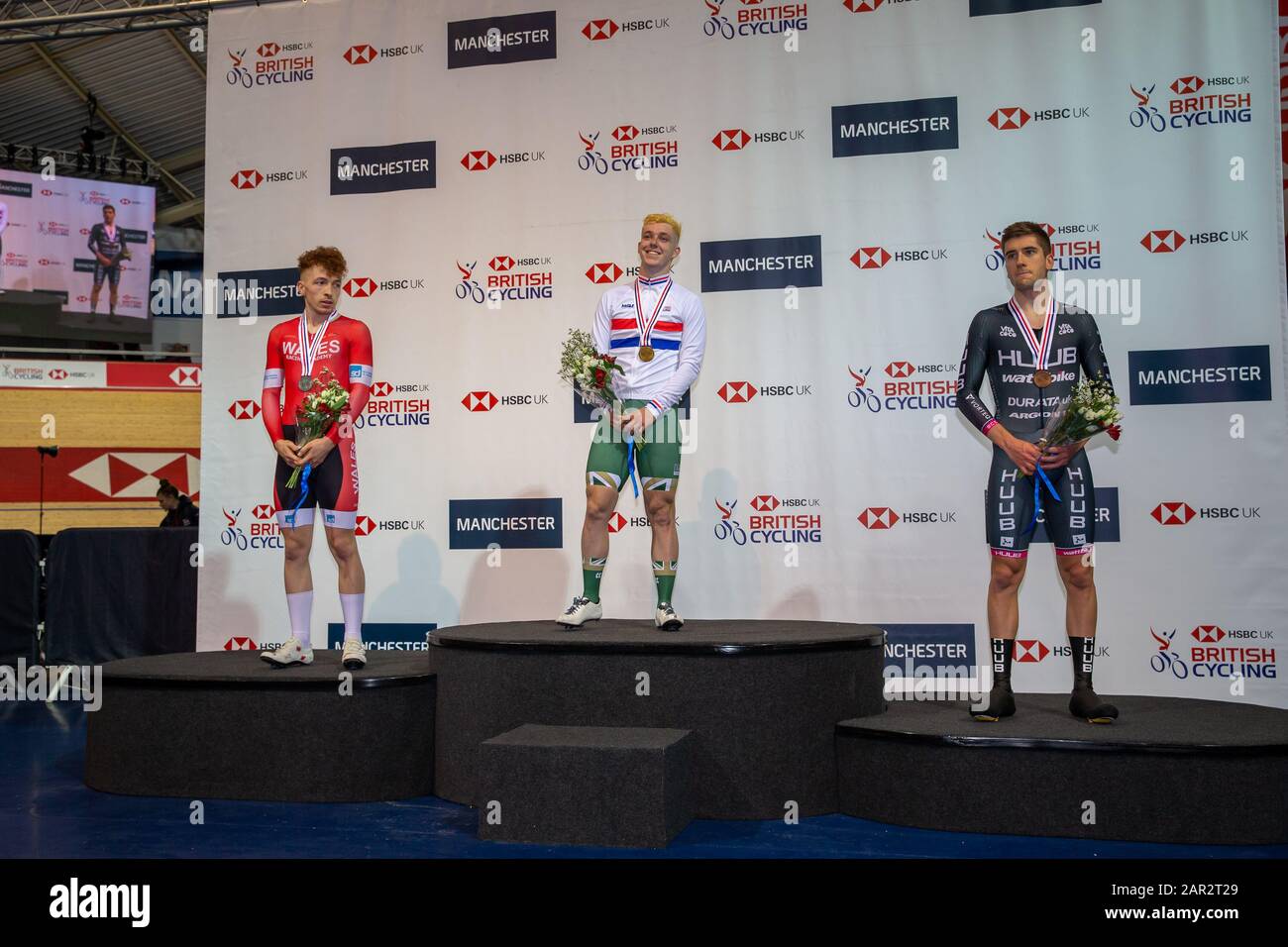 25. Januar 2020; National Cycling Center, Manchester, Lancashire, England; HSBC British Cycling Track Championats; Herren Punkte Finale Medaillengewinner, Will Roberts (L) Silber, Rhys Britton (C) Gold, Will Perrett (R) Bronze Stockfoto