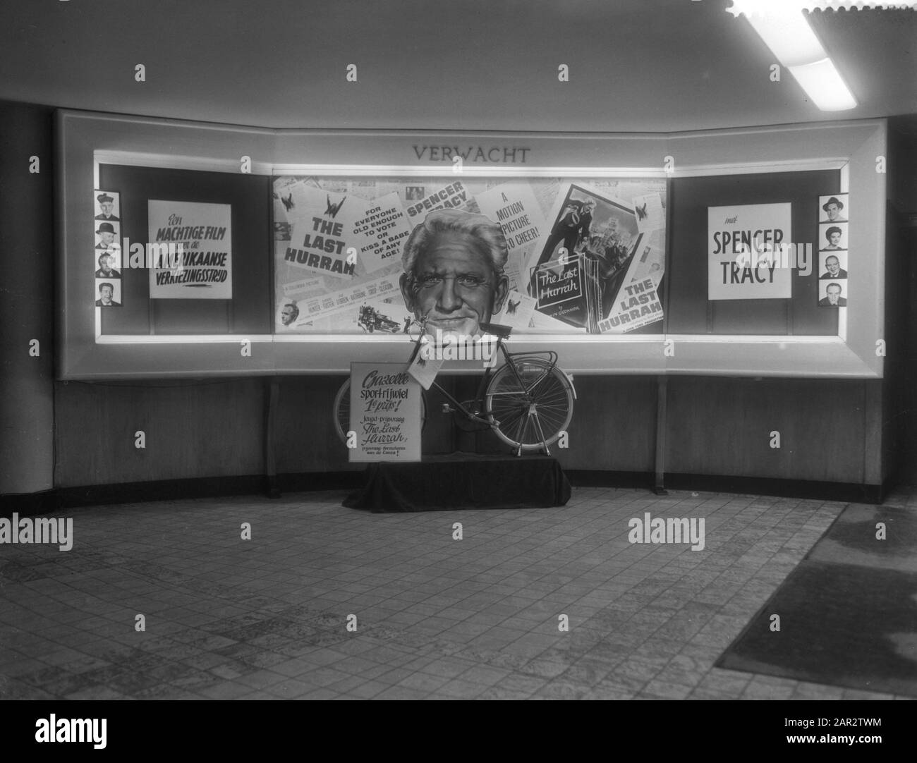 Commands Columbia Pictures, Ankunft im Saal des Citytheaters Datum: 24. Februar 1959 Schlüsselwörter: Aufgaben Name Der Institution: City Theatre Stockfoto