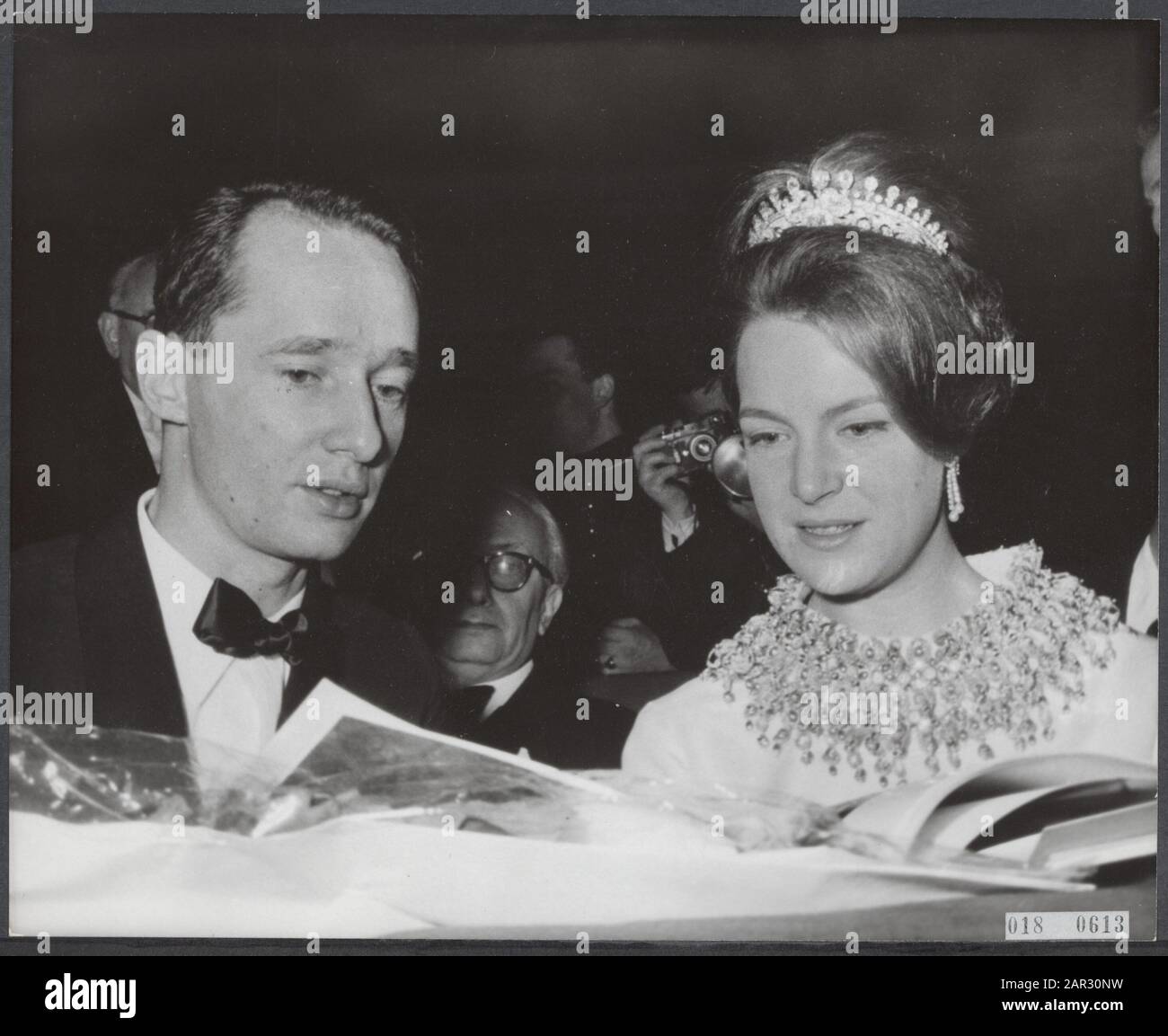 Königshaus, Prinzessinnen, Fürsten, Feste, Besuche, Carlos Hugo, Fürst, Festival International de Danse, Irene, Prinzessin Datum: 15. Dezember 1964 Ort: Frankreich, Paris Schlüsselwörter: Besuche, Festlichkeiten, Königshaus, Prinzenpaar, Prinzessinnen persönlicher Name: Carlos Hugo, Fürst, Festival International de Danse, Irene, Prinzessin Stockfoto