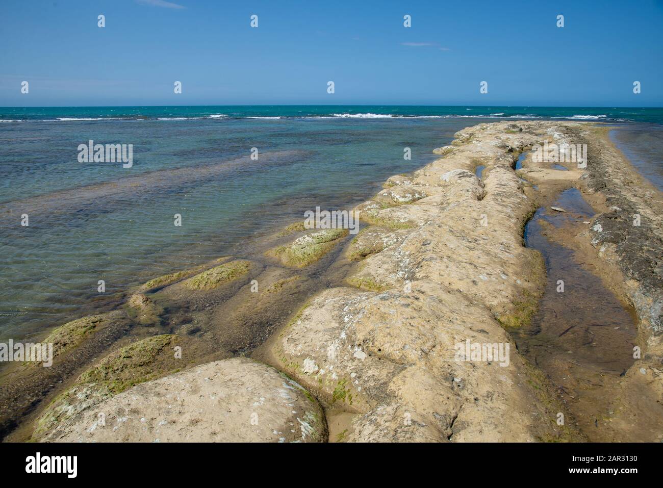 Berühmte Scala del Turci, weiße Sandsteinfelsen in der Nähe von Agrigent auf Sizilien, Italien Stockfoto