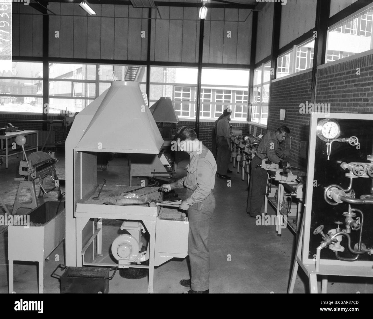 Bildungsinnovationen bei KM Amsterdam, Interiors Datum: 19. Mai 1965 Standort: Amsterdam, Noord-Holland Schlüsselwörter: INTERIURS Stockfoto
