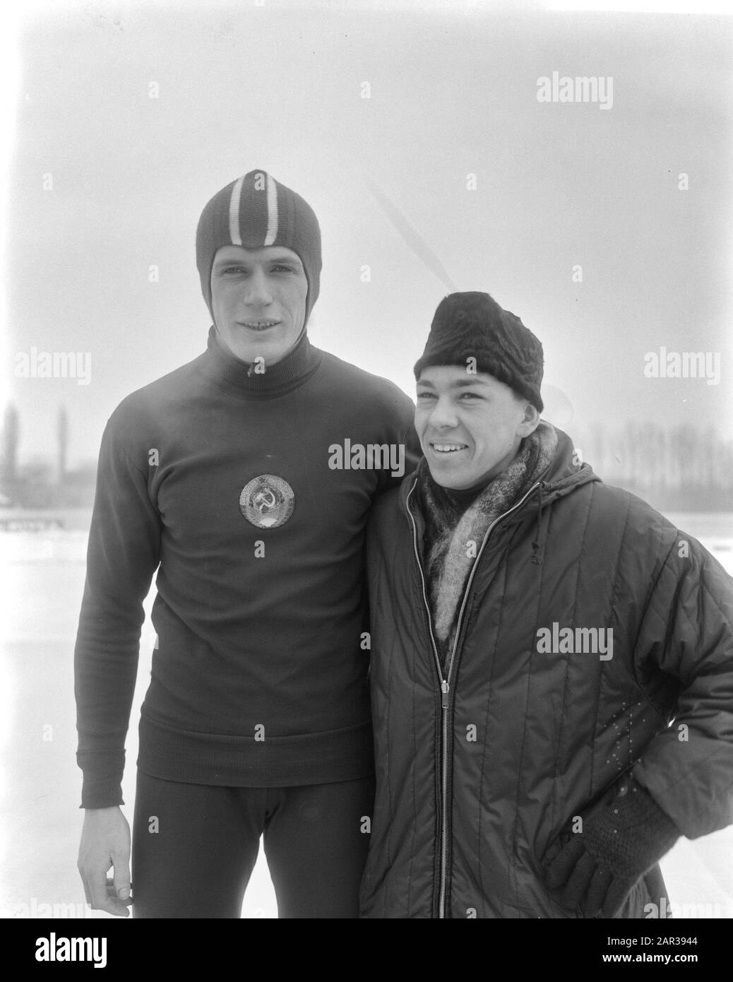 Skating Europameisterschaften in Deventer, Matusevich und Eddy Verheyen Datum: 18. Januar 1966 Ort: Deventer Schlüsselwörter: SCHAATS CHAMPIONSES Stockfoto