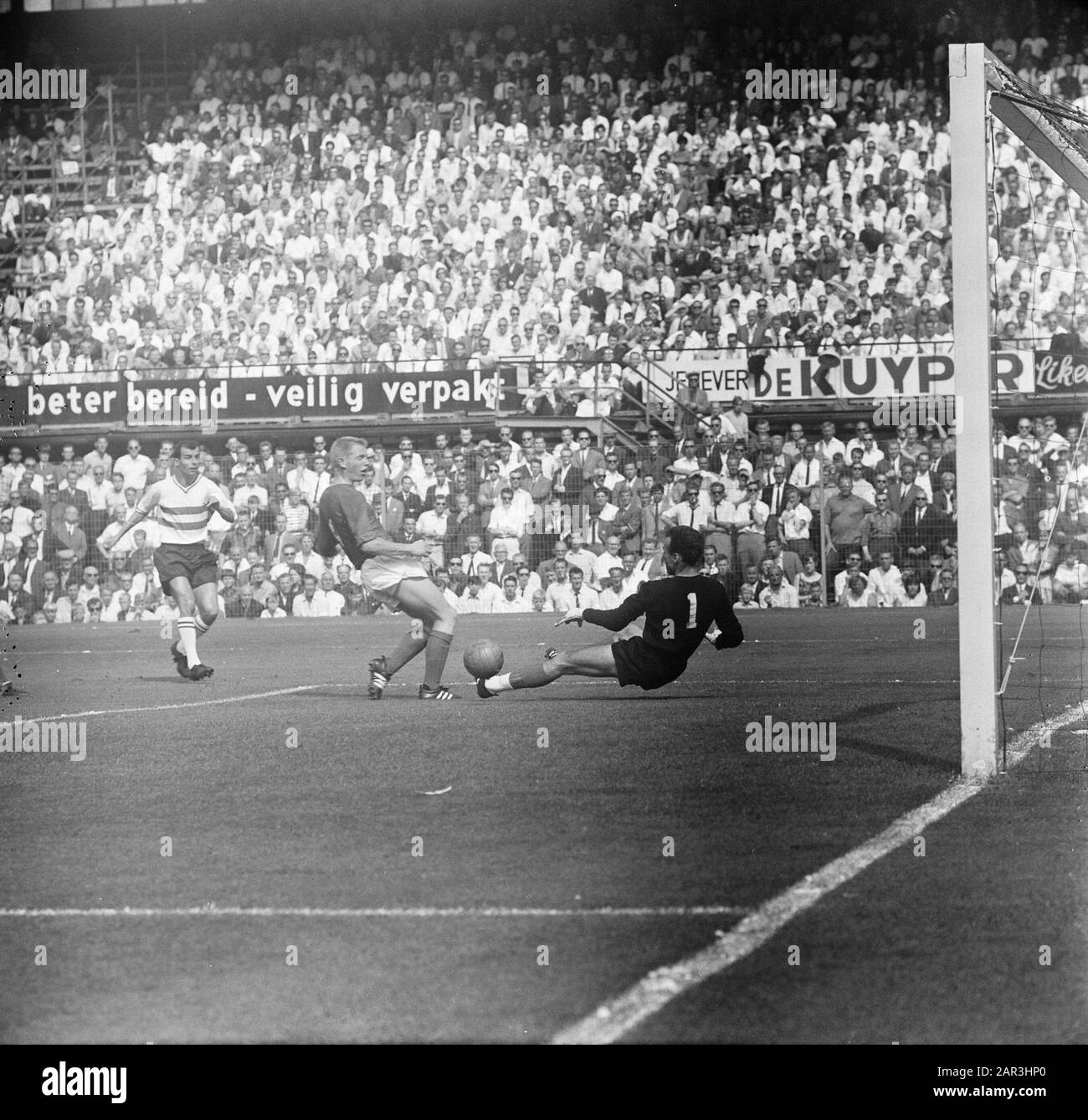 Feyenoord / FC Twente 5-1 Datum: 21. August 1966 Schlagwörter: Sport, Name der Fußballeinrichtung: FC Twente, Feyenoord Stockfoto