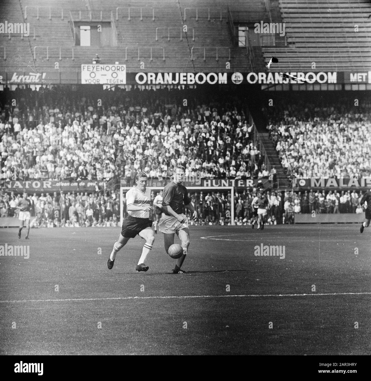 Feyenoord / FC Twente 5-1 Datum: 21. August 1966 Schlagwörter: Sport, Name der Fußballeinrichtung: FC Twente, Feyenoord Stockfoto