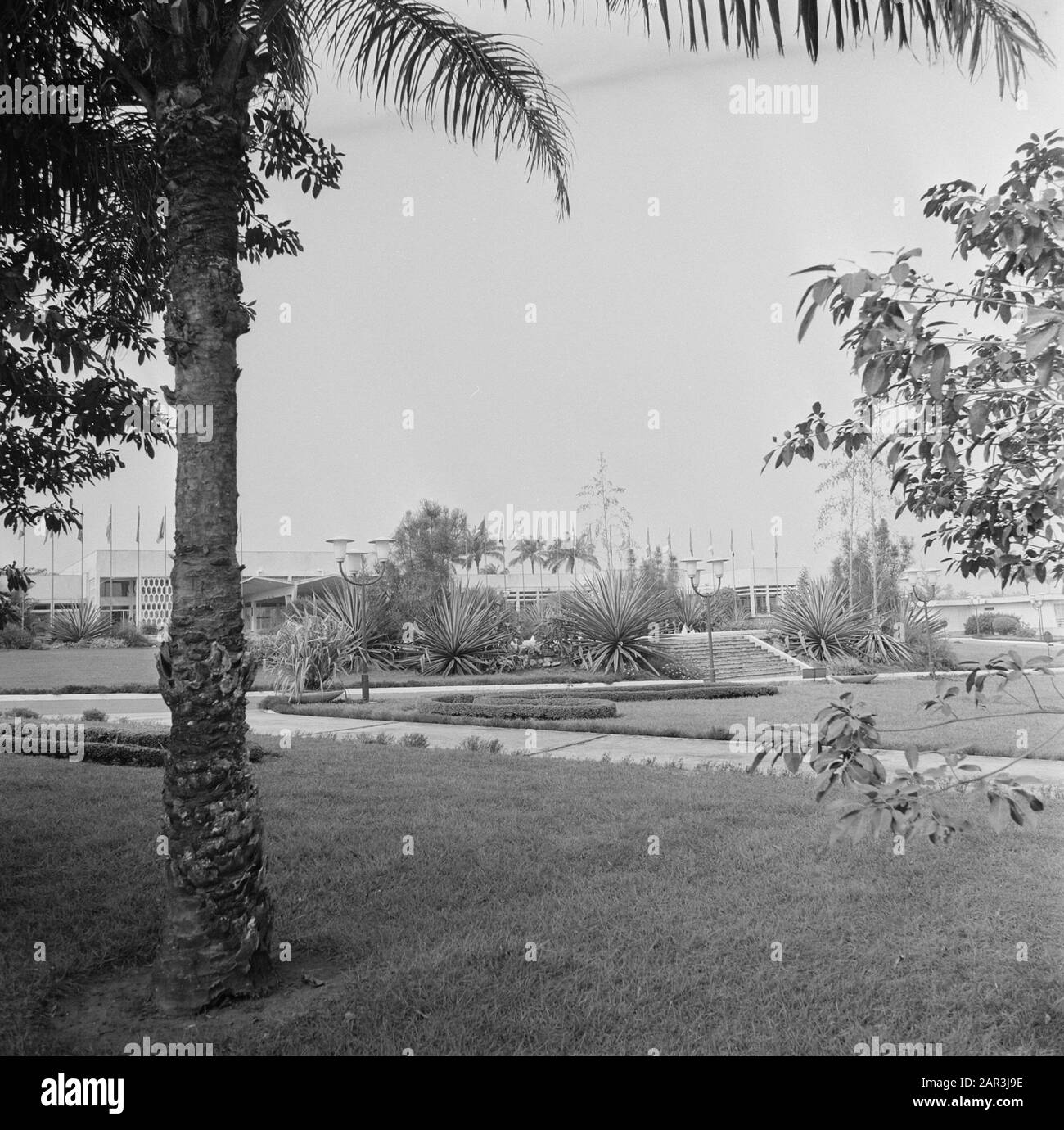 Zaire (ehemals Belgischer Kongo) Garten des Palastes von Präsident Mobutuu in Kinshasa Datum: 24. Oktober 1973 Ort: Kongo, Kinshasa, Zaire Schlüsselwörter: Paläste, Gärten Stockfoto