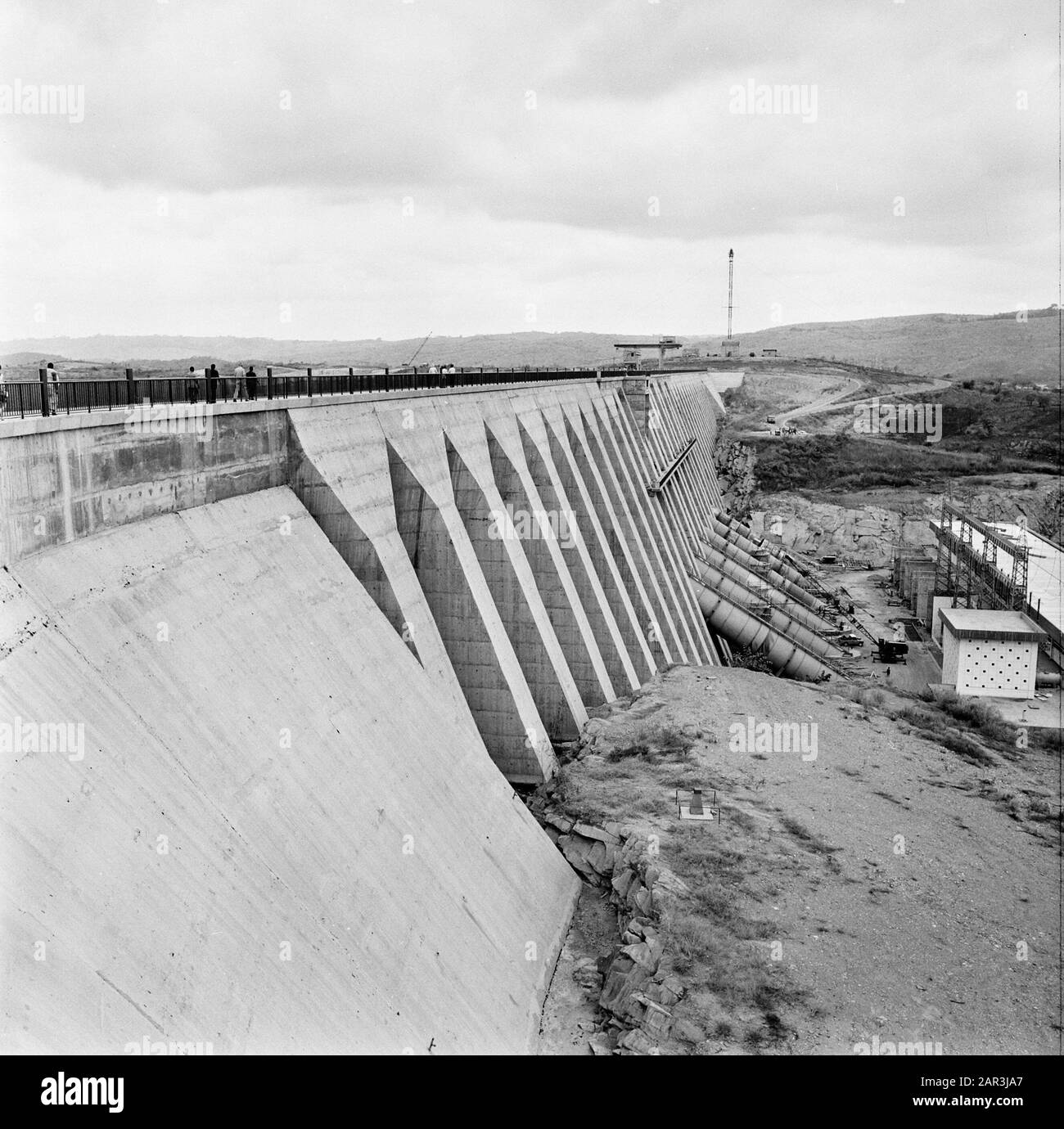 Zaire (ehemals Belgischer Kongo) Inga-Projekt, Staudamm im Fluss Zaire Datum: 24. Oktober 1973 Standort: Kongo, Zaire Schlüsselwörter: Flüsse, Staudämme Stockfoto