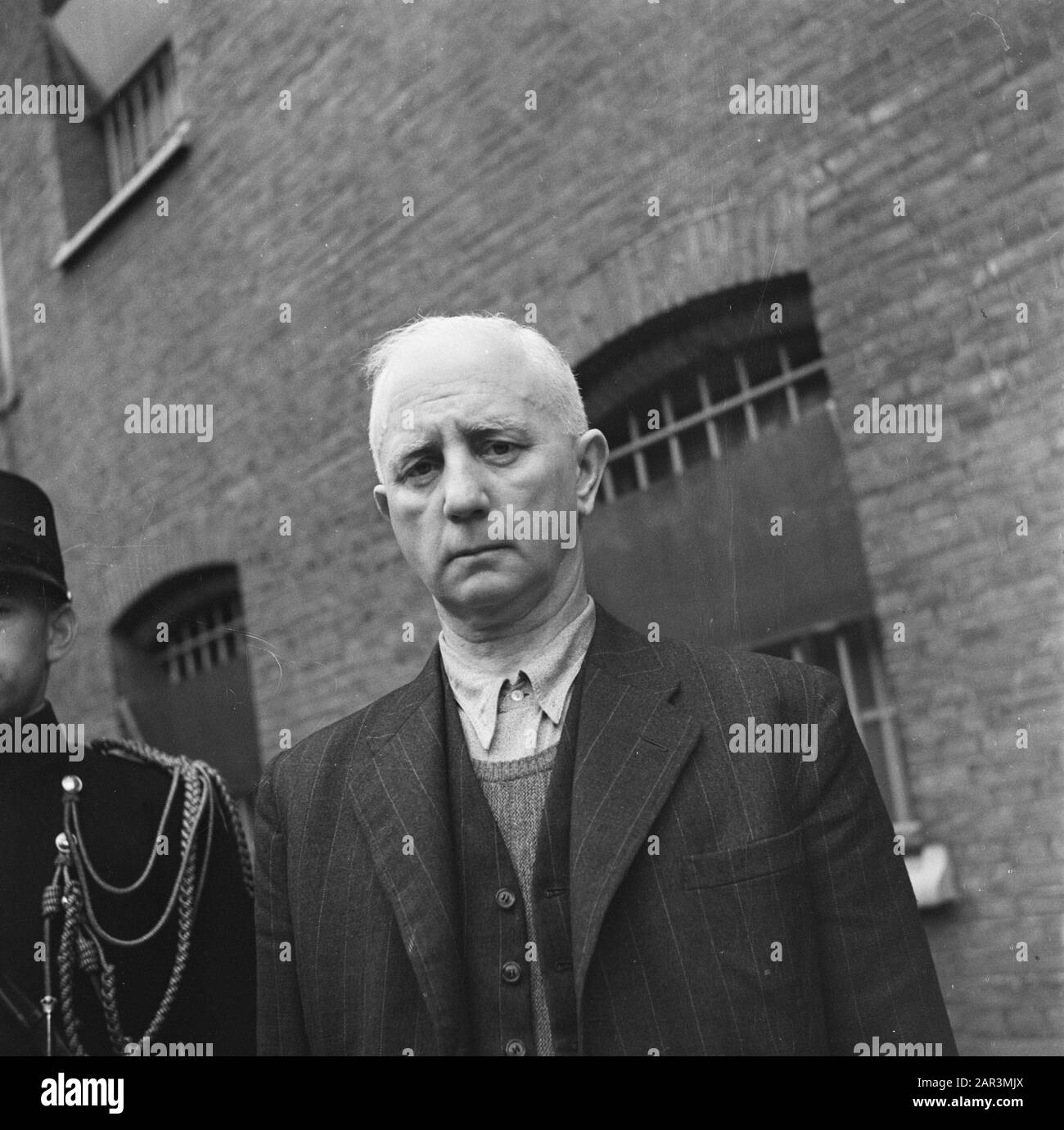 Kriegsverbrecher: Blokzijl Max Blokzijl Anmerkung: Propagandist des NSB. Zum Tode verurteilt und hingerichtet Datum: Mai 1945 Ort: Scheveningen, Zuid-Holland Schlüsselwörter: Kriegsverbrecher, Zweiter Weltkrieg persönlicher Name: Blokzijl, Max Stockfoto