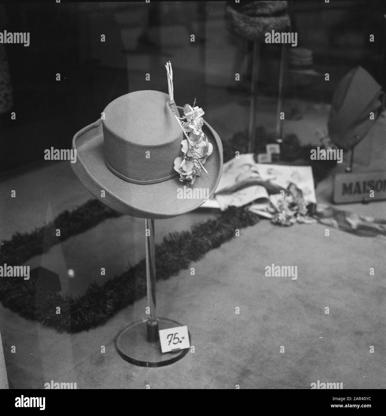 Was tut das Leben Datum: 10. Juli 1946 Schlüsselwörter: Leben Stockfoto Was tut das Leben Datum: 10. Juli 1946 Schlüsselwörter: Leben Stockfoto