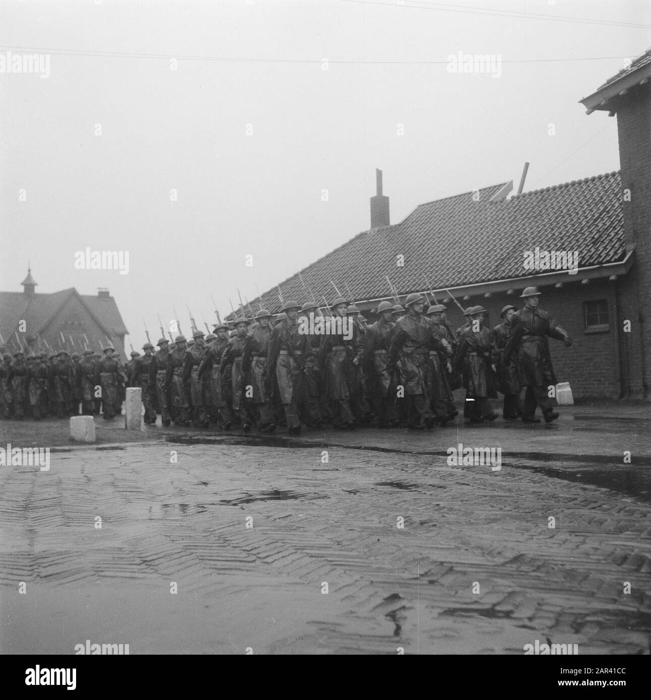 NLS-Jahrestag Breda Datum: 1. April 1947 Ort: Breda Schlüsselwörter: Militär Stockfoto