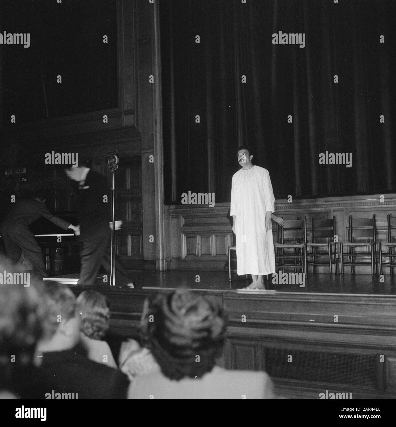 Indische Musik Otto Sterman Nominierungsdatum: 8. April 1951 Schlagwörter: Musik, Vorträge Personenname: Sterman, Otto Stockfoto