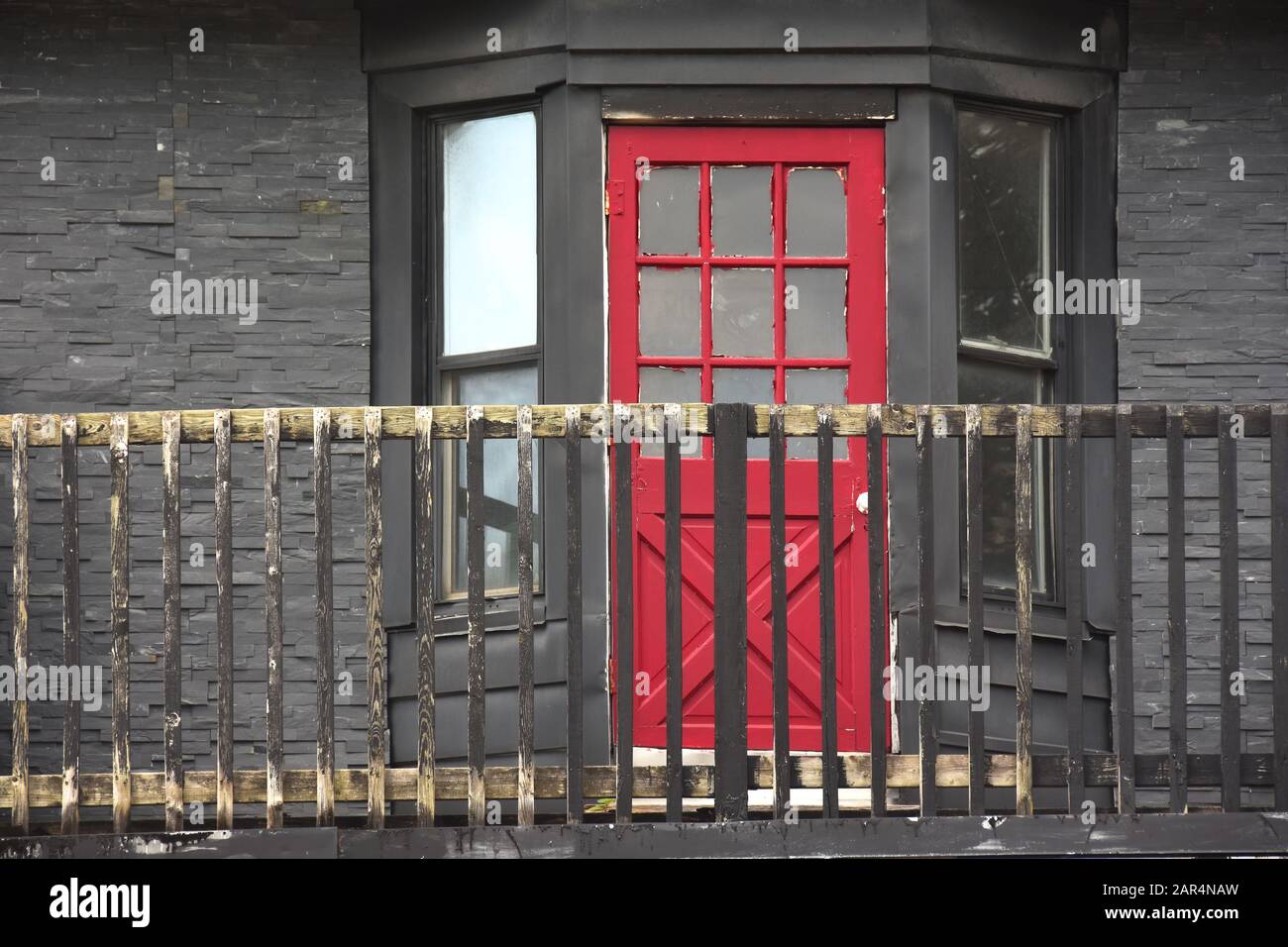 Porch Fenster und Tür in Toronto, Kanada Stockfoto