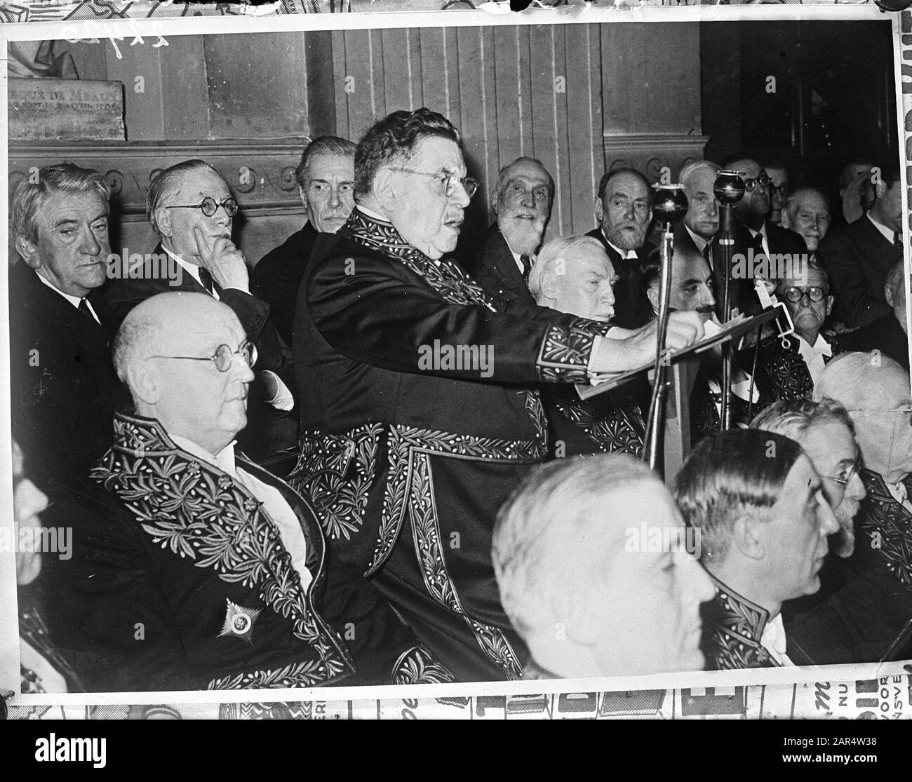 Édouard Herriot während der öffentlichen Aufnahme nach seiner Wahl zum Mitglied der Académie française. Datum: 28.Juni 1947 Ort: Frankreich, Paris Schlüsselwörter: Gesellschaften, Minister, Politiker persönlicher Name: Académie française, Édouard Herriot Stockfoto