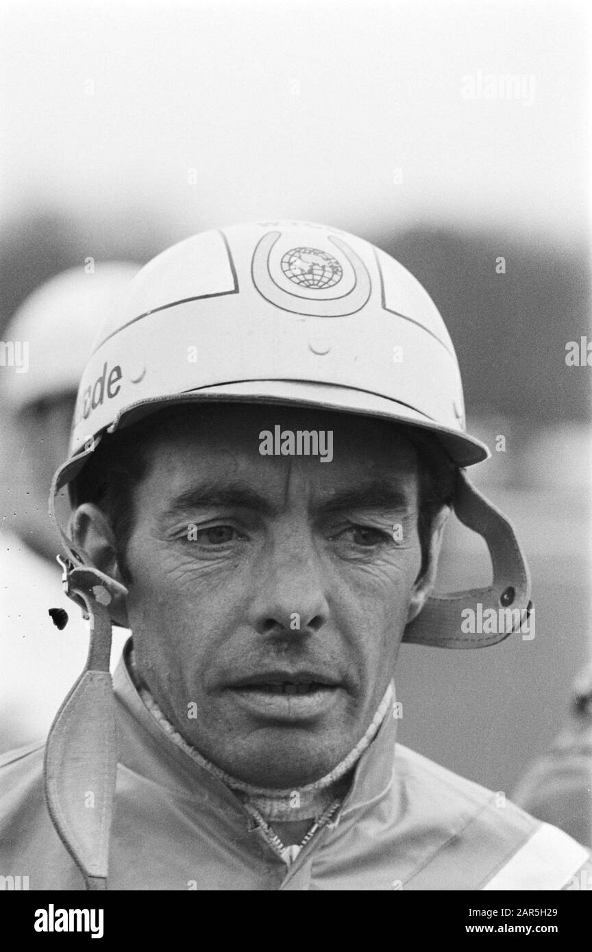 Europameisterschaft 1977 für Berufskollegen in Hilversum Jan Wagenaar Datum: 5. april 1977 Ort: Hilversum, Noord-Holland Schlüsselwörter: Europameisterschaften, Reitname: Wagenaar, Jan Stockfoto